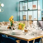 Apartament Cityscape Charm Spacious 3 Bedroom Haven For 7 Praga