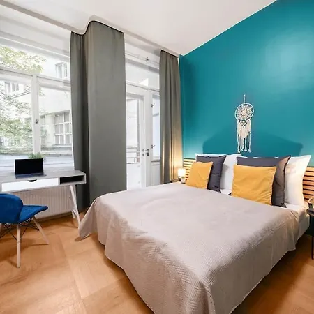 아파트 Cityscape Charm Spacious 3 Bedroom Haven For 7 프라하