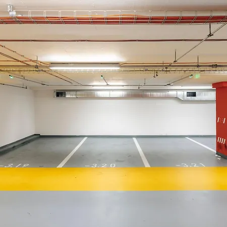 Cityscape Charm Spacious 3 Bedroom Haven For 7 아파트 프라하