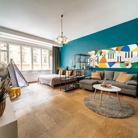 Lejlighed Cityscape Charm Spacious 3 Bedroom Haven For 7 Prag